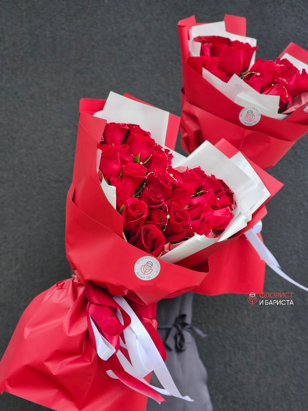 Букет в форме сердца из 27 голландских роз 60 см — изображение 3